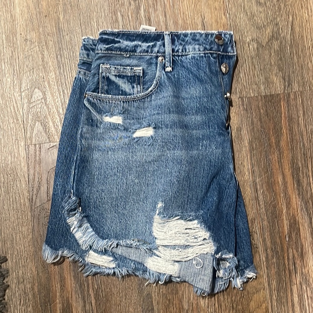 Good American jean shorts